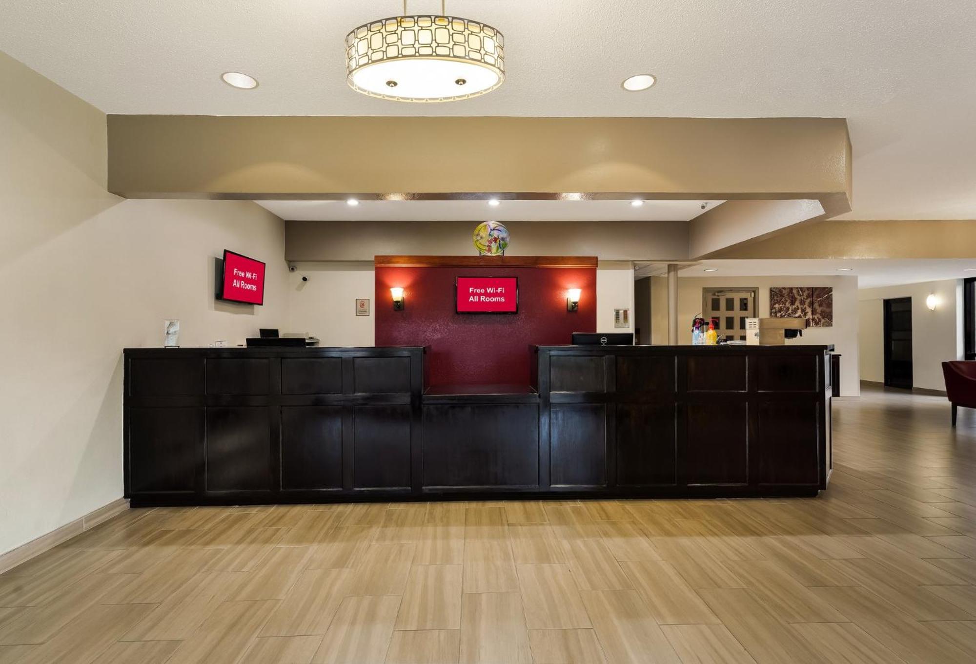 Red Roof Inn Painted Post Bagian luar foto
