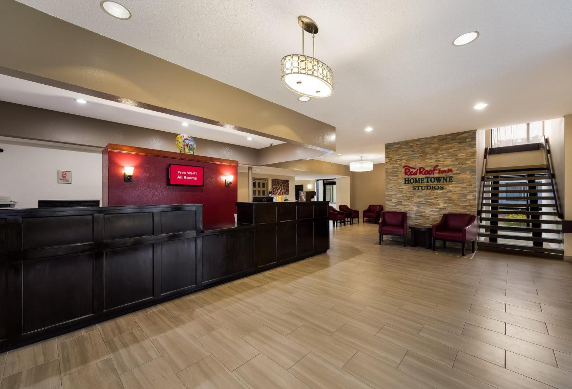 Red Roof Inn Painted Post Bagian luar foto